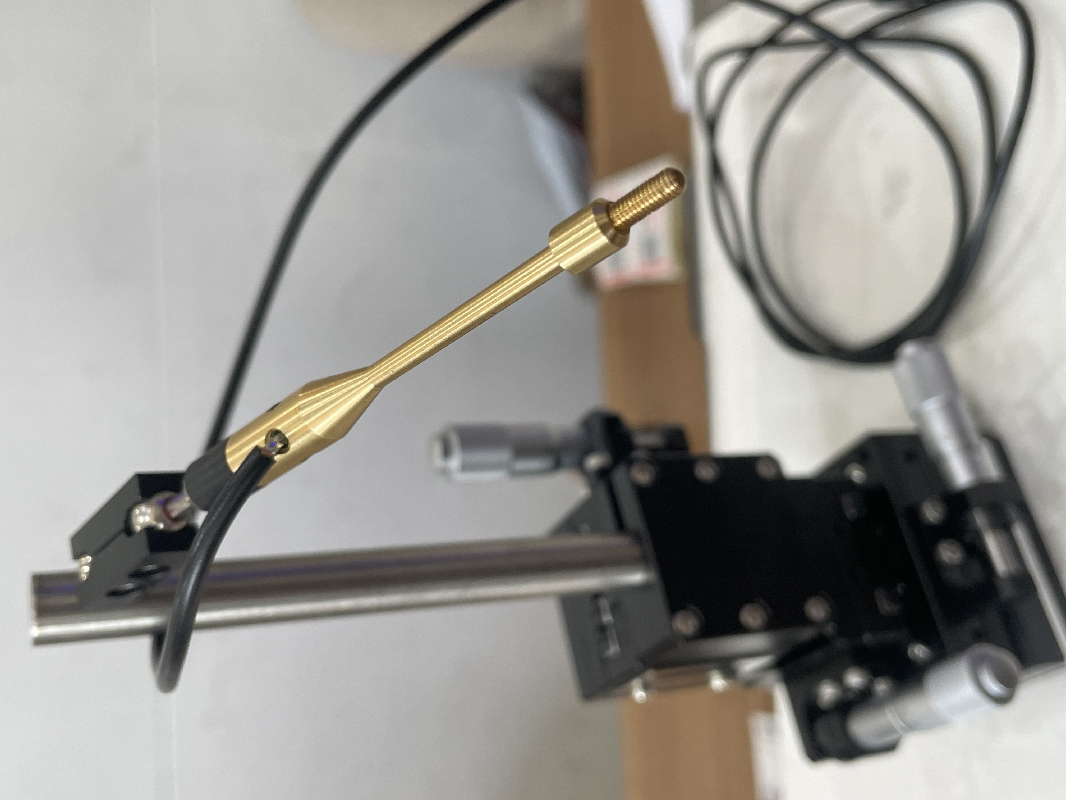 探針臺的應用？光學研究怎么選用探針臺？探針臺的參數都代表什么？